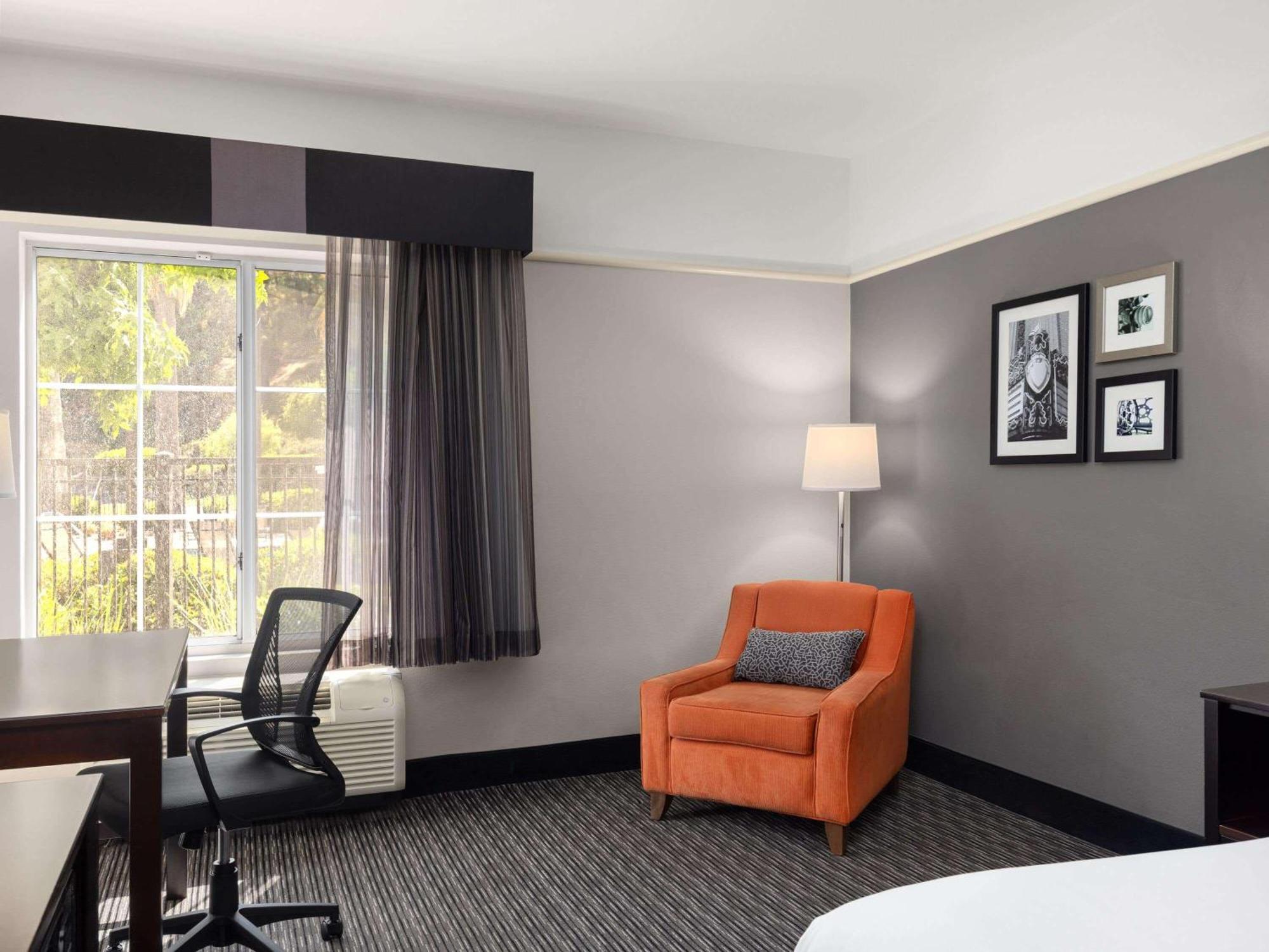 Hotel La Quinta By Wyndham Santa Clarita - Valencia Stevenson Ranch Exterior foto