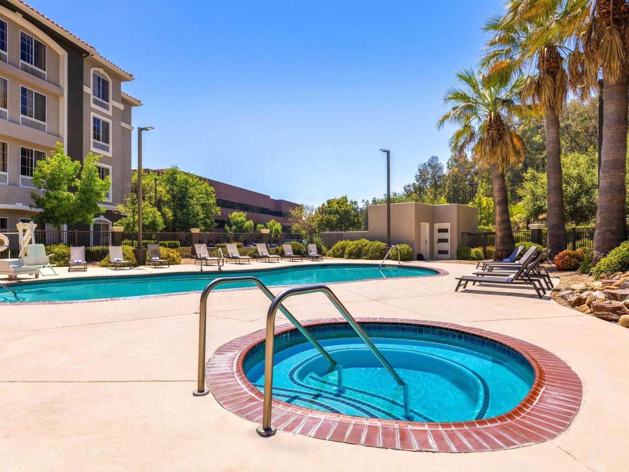 Hotel La Quinta By Wyndham Santa Clarita - Valencia Stevenson Ranch Exterior foto